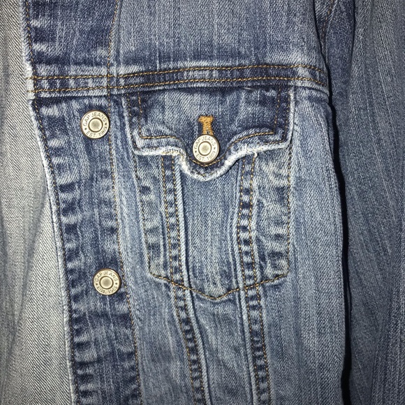 Super cute GAP jean jacket - Picture 5 of 5